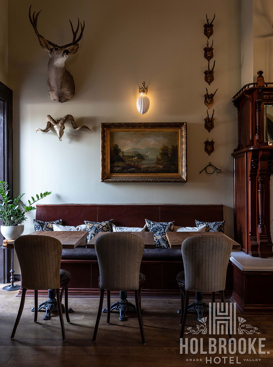 Holbrooke Hotel photo by Kat Alves